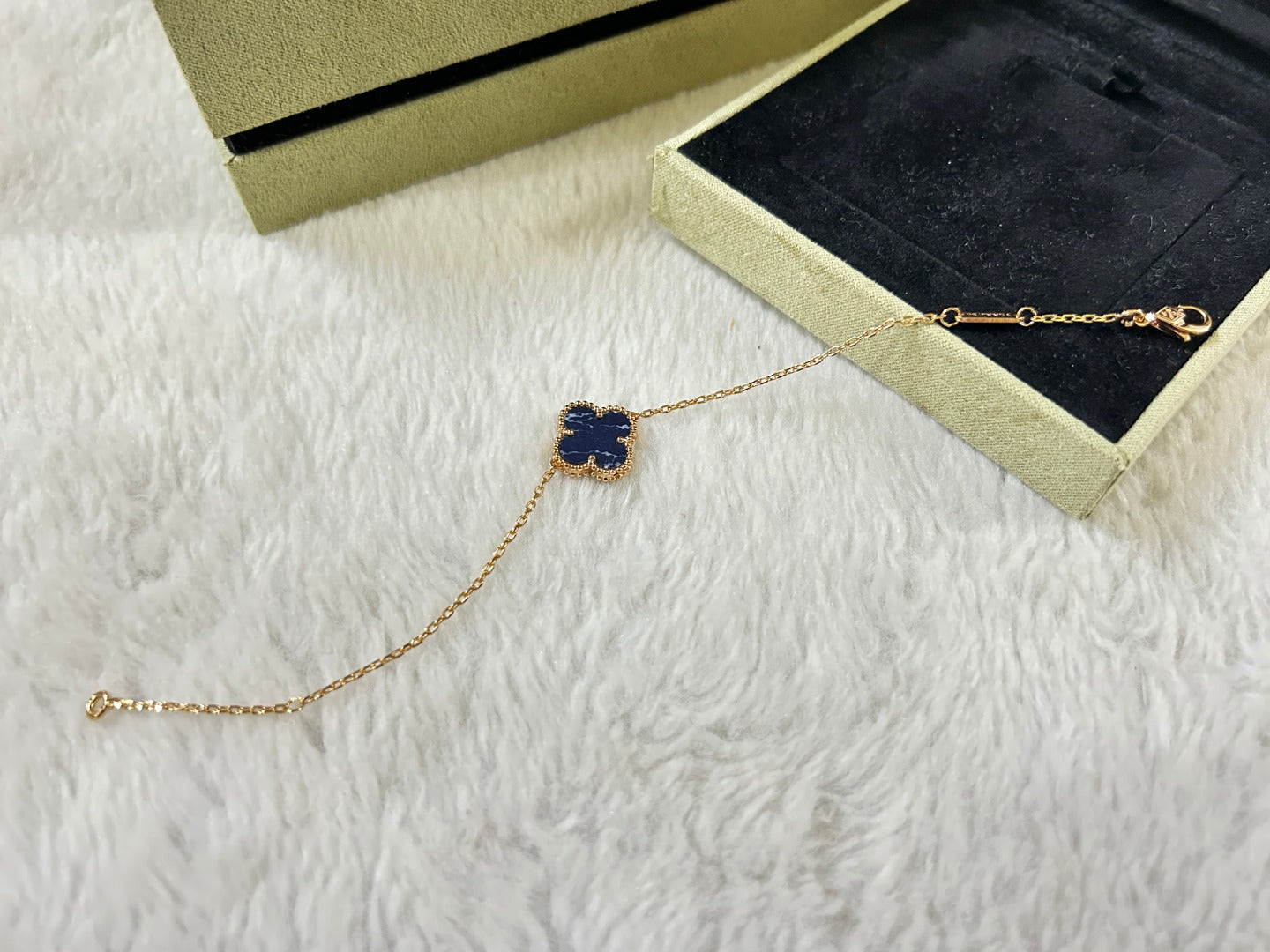 【BIJOUX】クローバー1モチーフ ピーターサイト ブレスレット