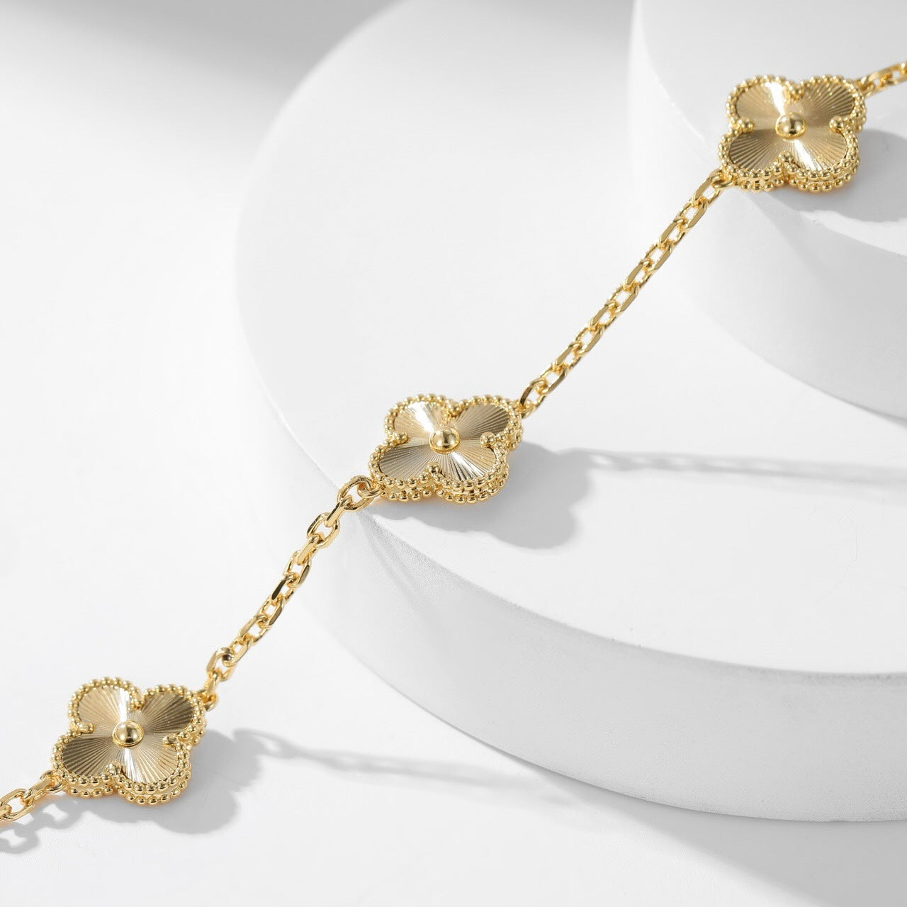 【BIJOUX】クローバー 10モチーフ レーザーネックレス