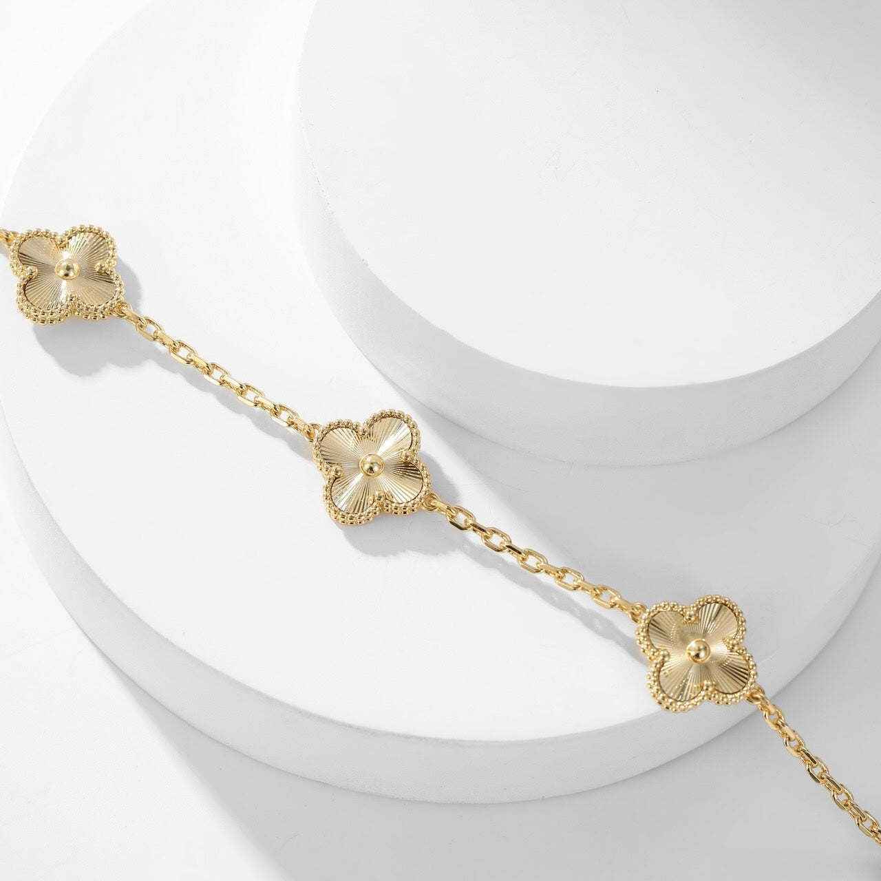 【BIJOUX】クローバー 10モチーフ レーザーネックレス
