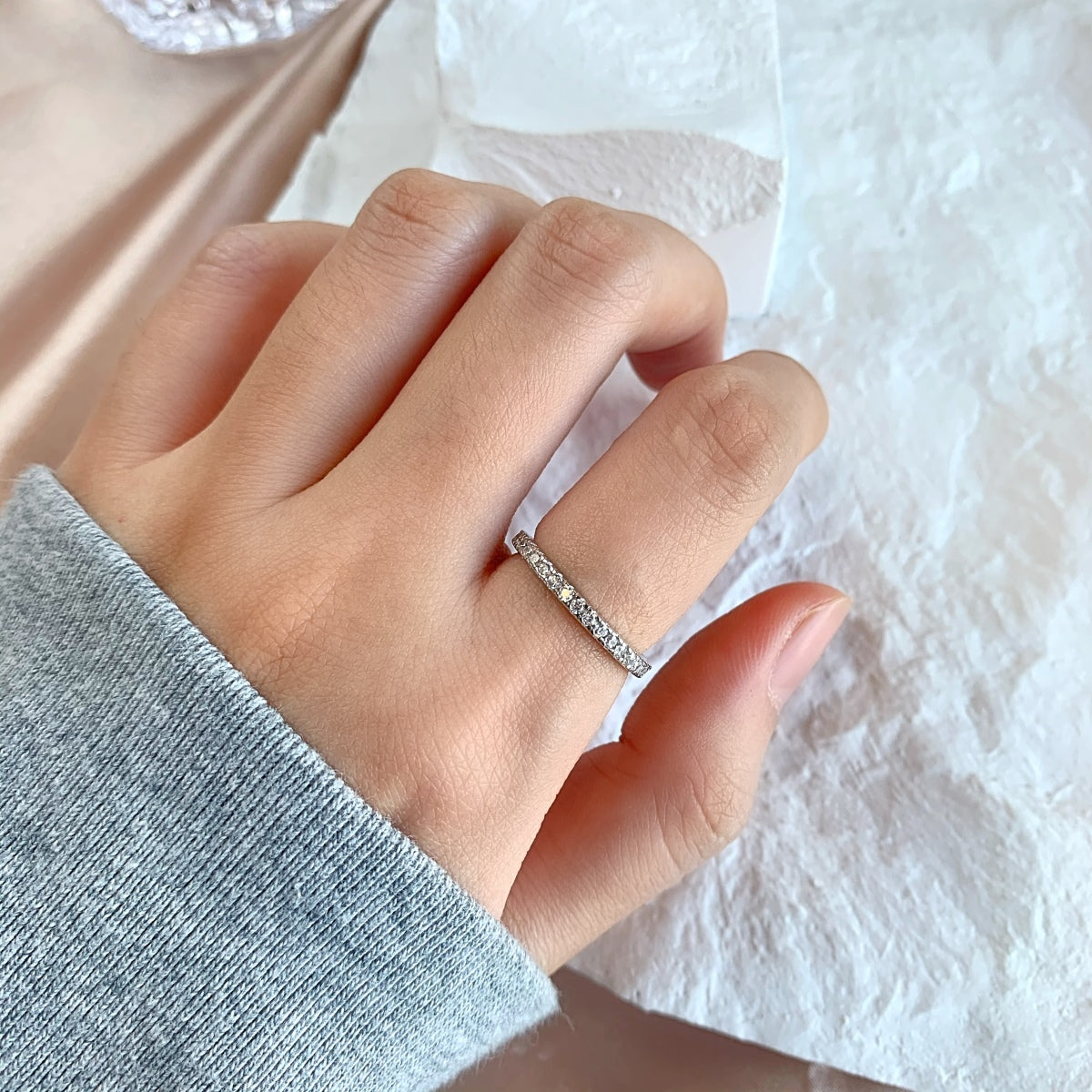 [Goodv]Delicate Sparkling Round Cut Daily Ring