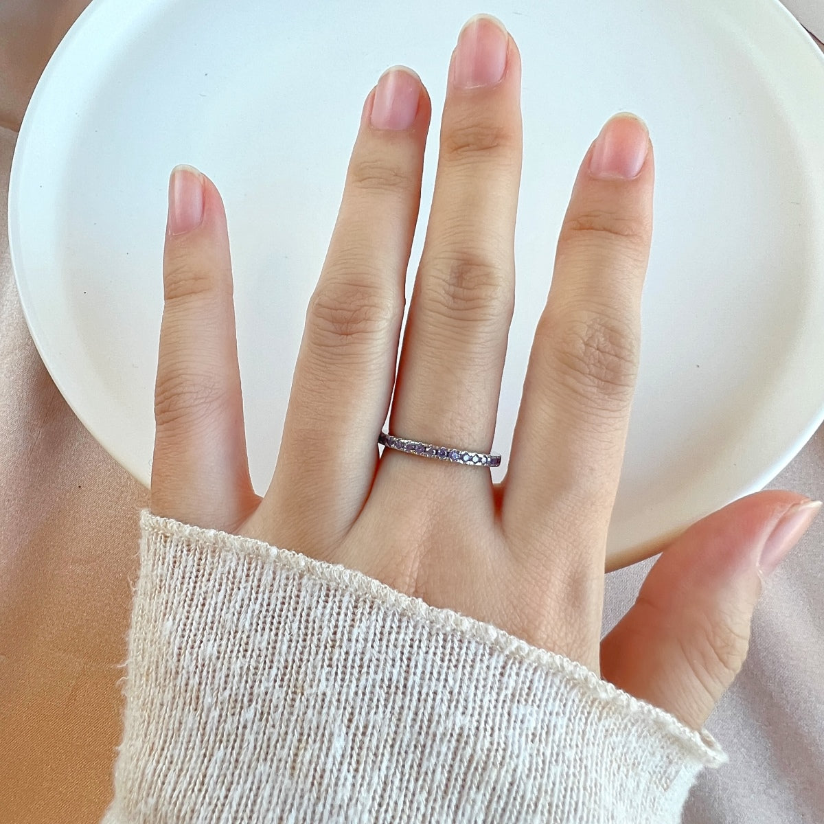 [Goodv]Delicate Sparkling Round Cut Daily Ring