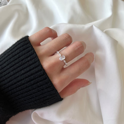 [Goodv]0.75 Carat Luxurious Vibrant Elongated Cushion Cut Daily Ring