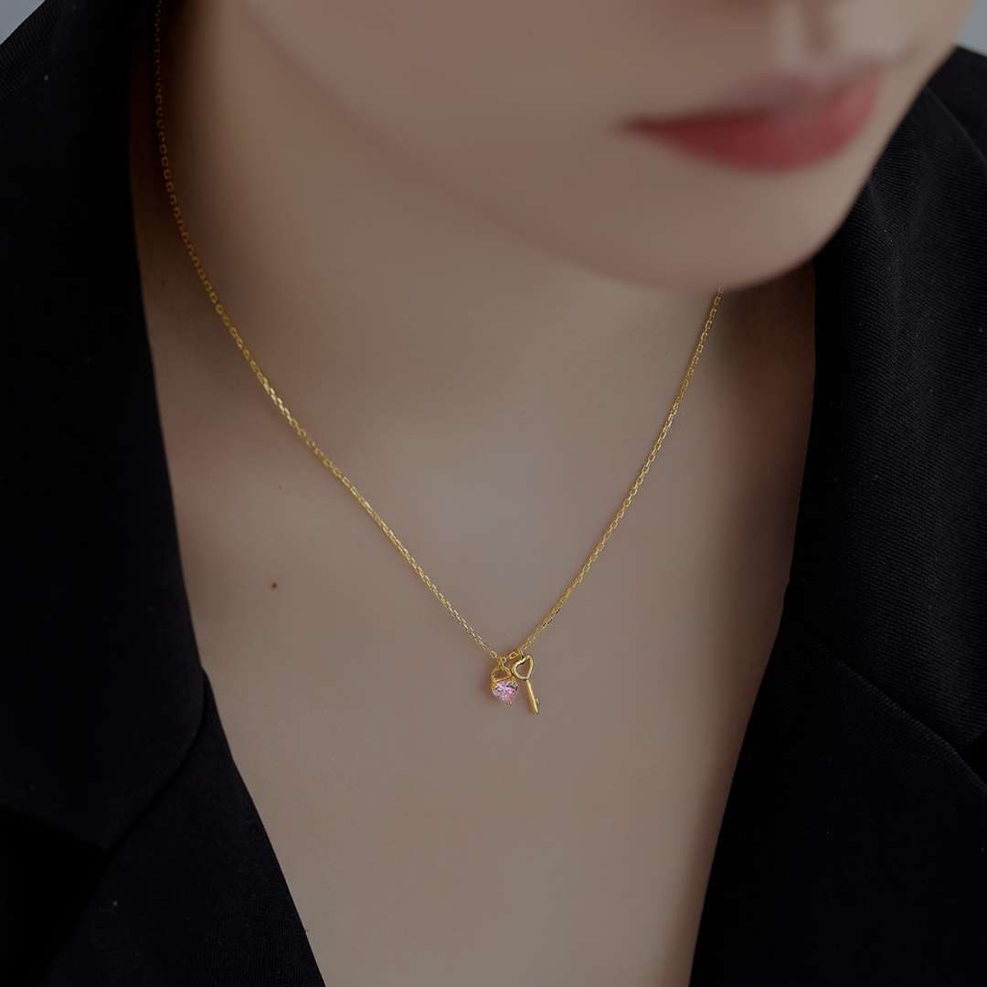 [Goodv]Unique Heart Shape Key Pendent Necklace