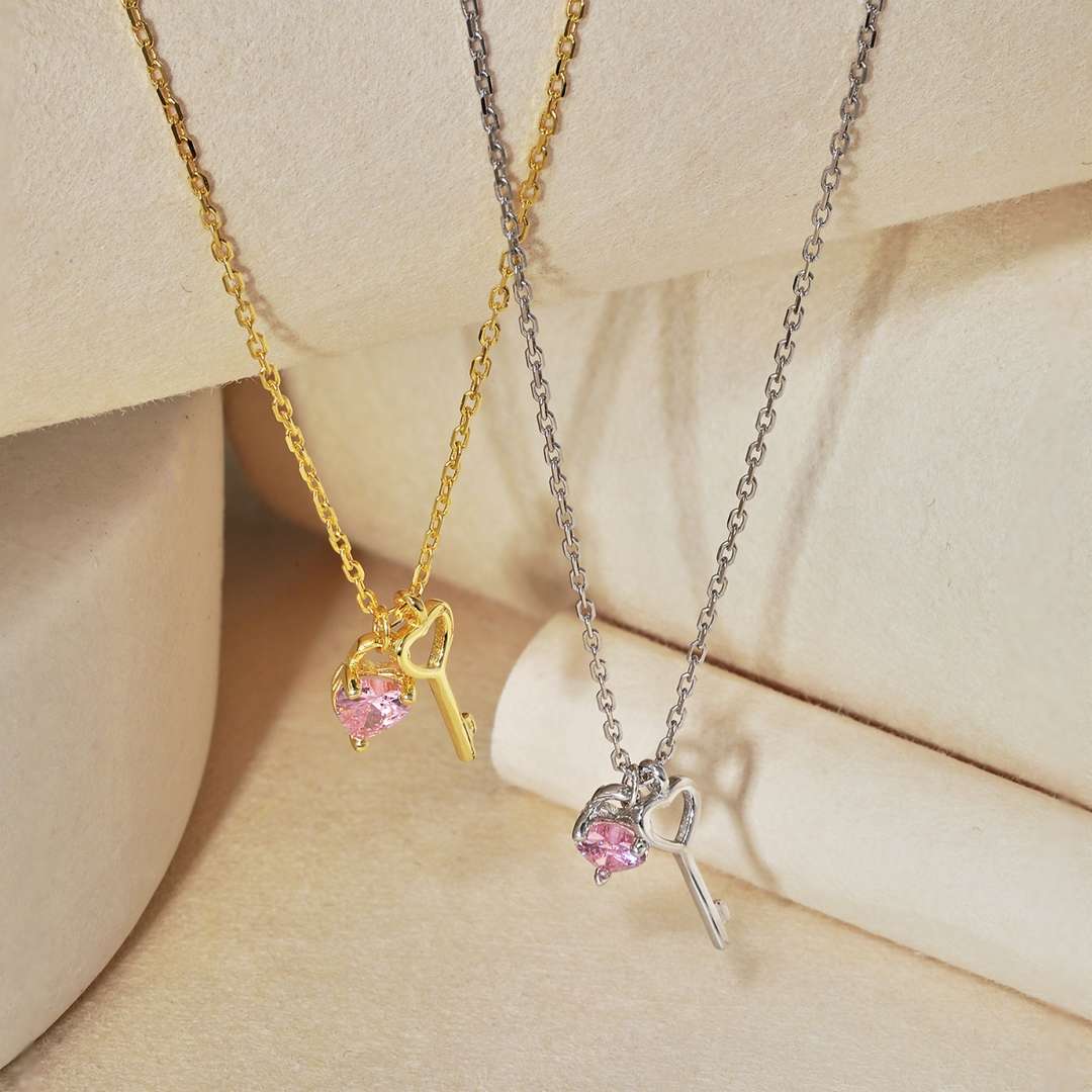 [Goodv]Unique Heart Shape Key Pendent Necklace