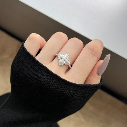 [Goodv] Bague de banquet luxueuse en forme de fleur colorée