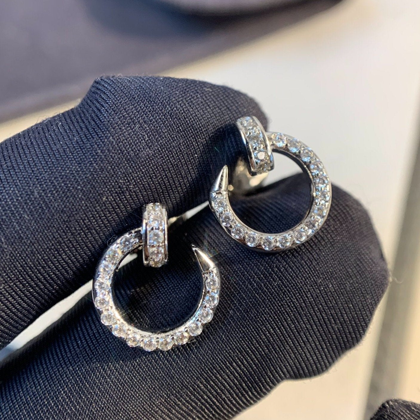 [BIJOUX] BOUCLES D'OREILLES JUSTE ARGENT DIAMANTS