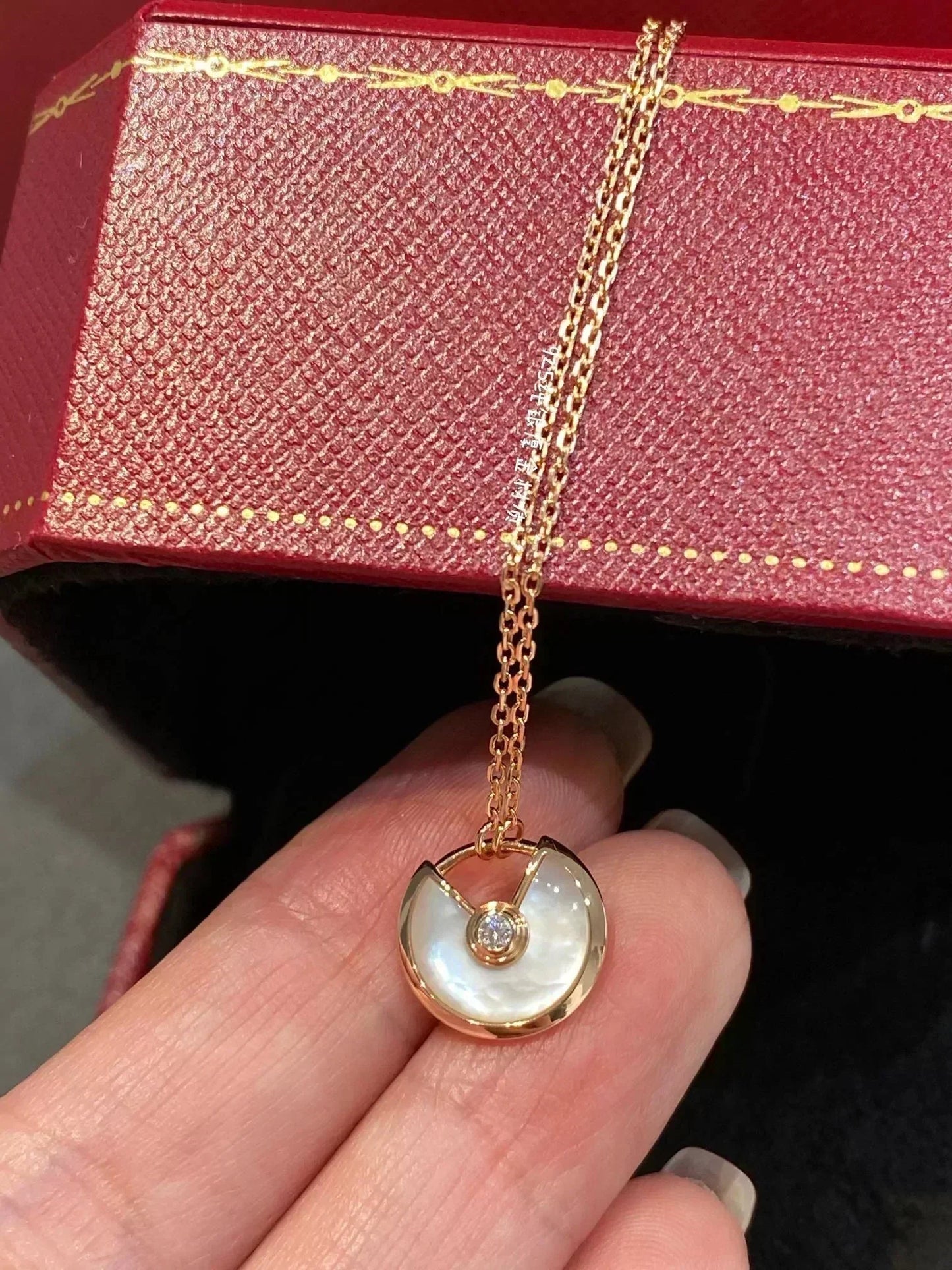 [BIJOUX]COLLIER MOP AMULETTE OR ROSE