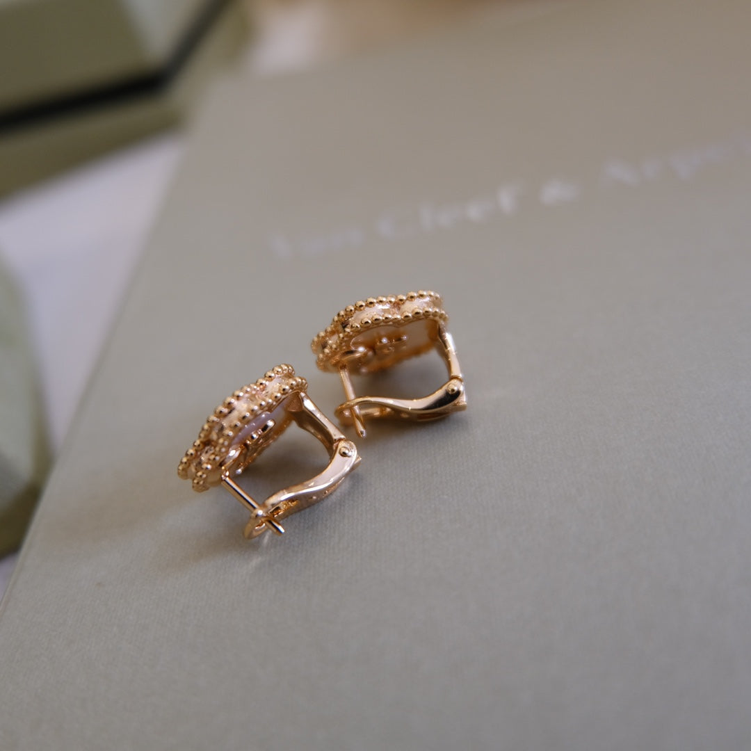 [BIJOUX]LUCKY PINK GOLD WHITE MOP EARRINGS