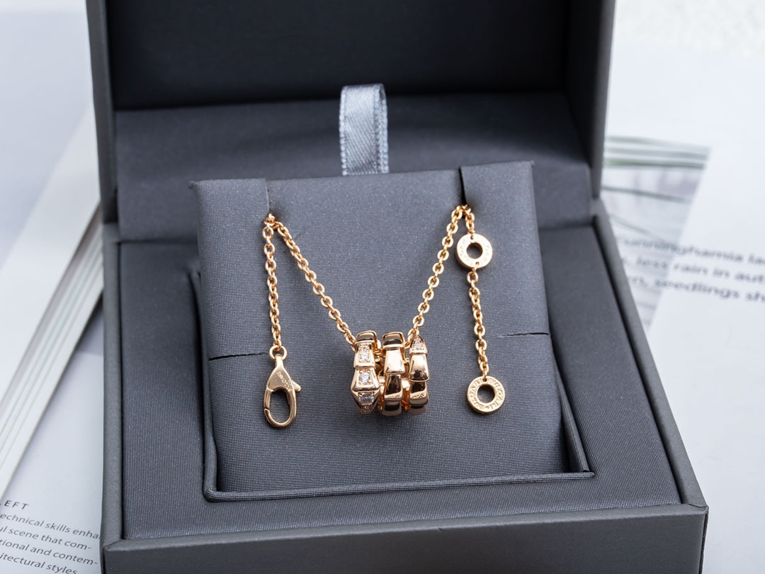 [BIJOUX]SERPENTI PINK GOLD NECKLACE DIAMOND