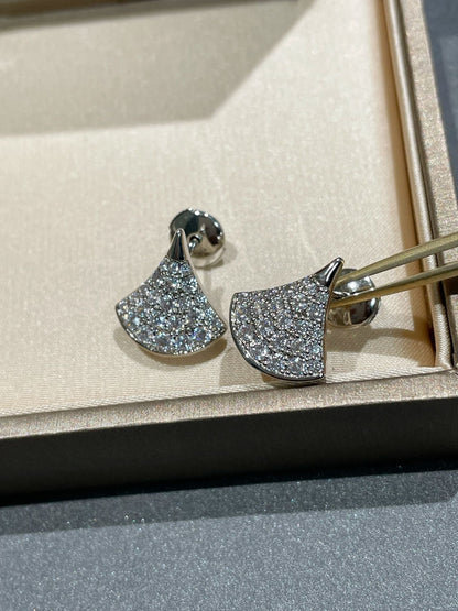 [BIJOUX]BOUCLES D'OREILLES CLOUS DE RÊVE DIAMANT