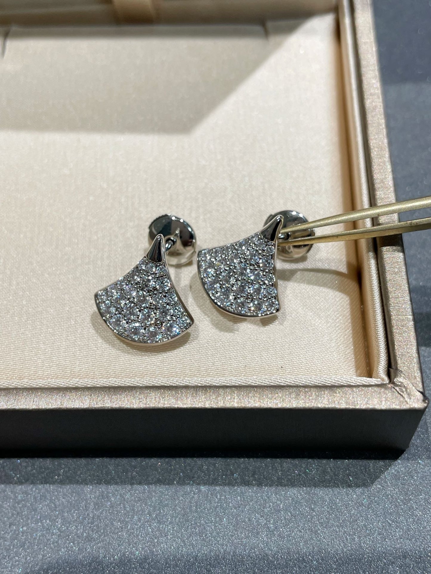 [BIJOUX]BOUCLES D'OREILLES CLOUS DE RÊVE DIAMANT