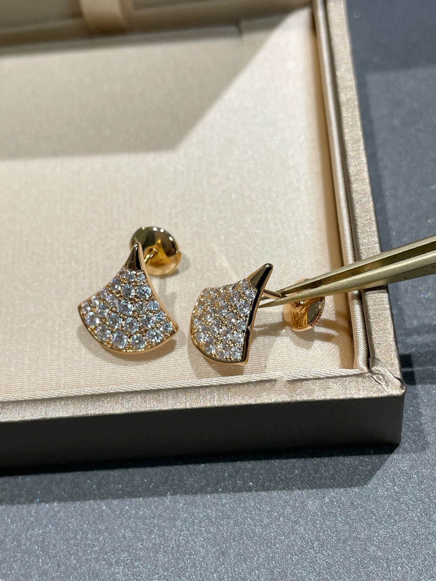 [BIJOUX]BOUCLES D'OREILLES CLOUS DE RÊVE DIAMANT