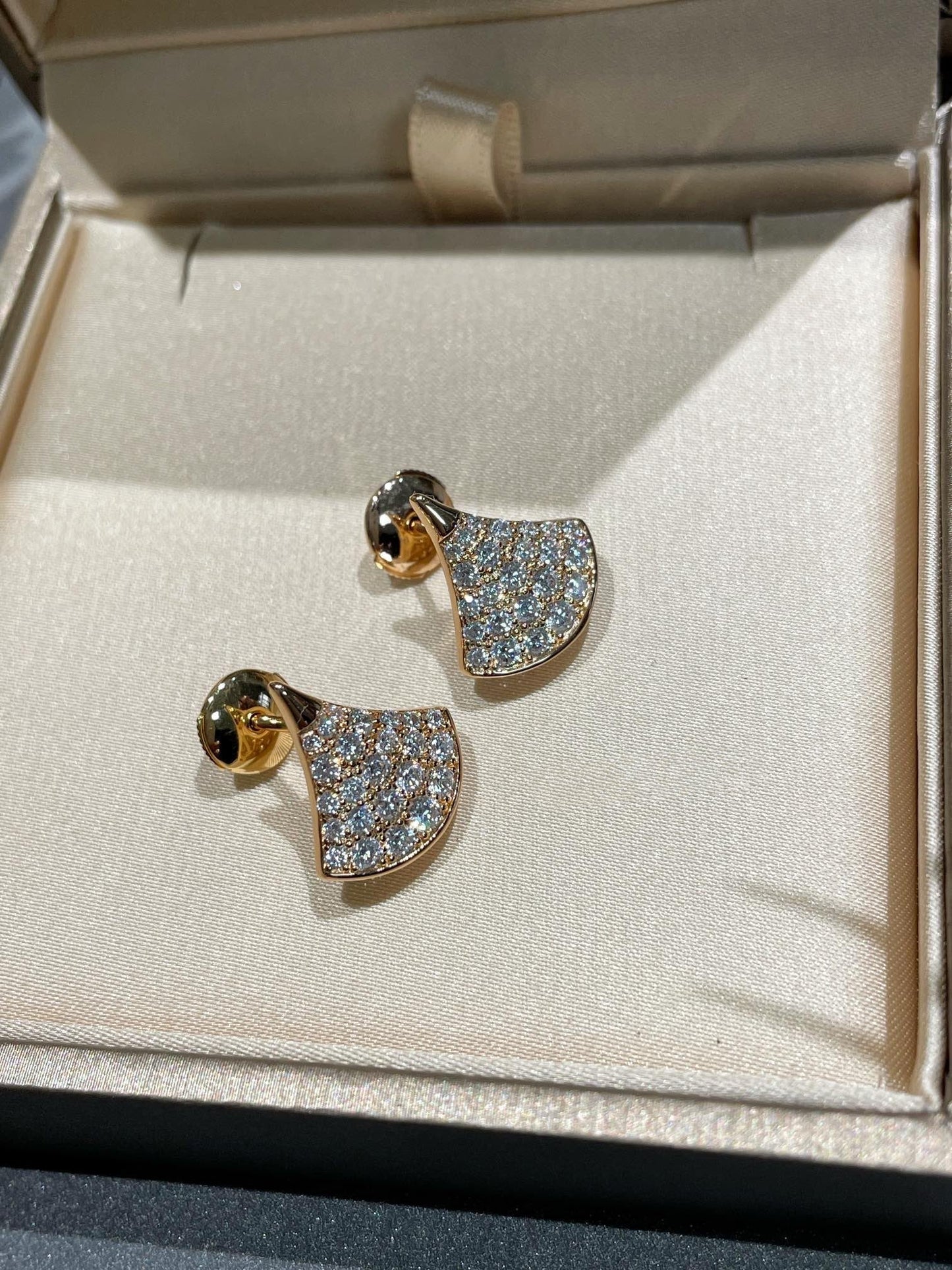 [BIJOUX]BOUCLES D'OREILLES CLOUS DE RÊVE DIAMANT