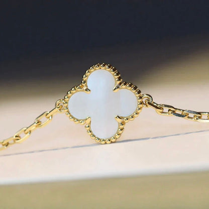 [BIJOUX]CLOVER 20 MOTIFS WHITE MOP NECKLACE