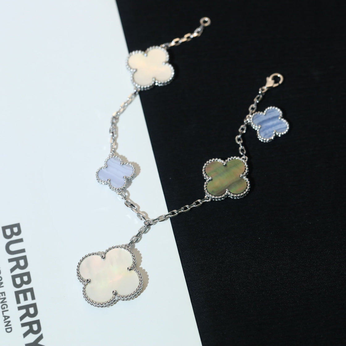 [BIJOUX]CLOVER BRACELET 5 MOTIFS MOP CHALCEDONY SILVER