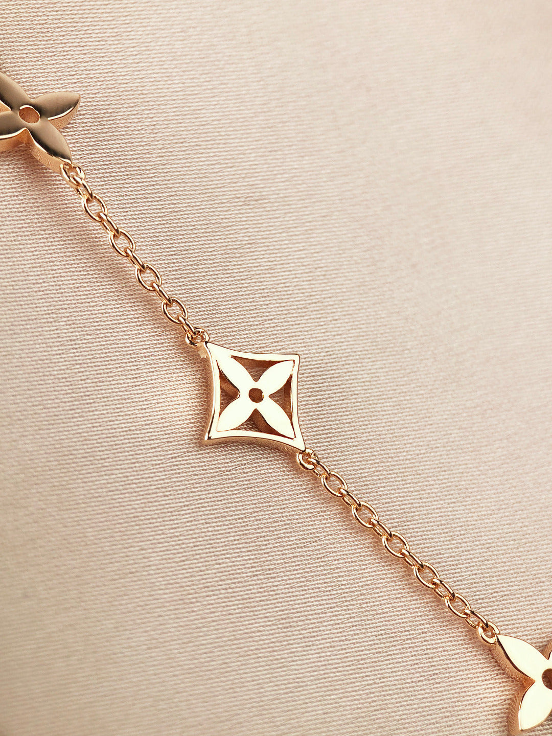 [BIJOUX]STAR AND SUN 7 MOTIFS GOLD BRACELET