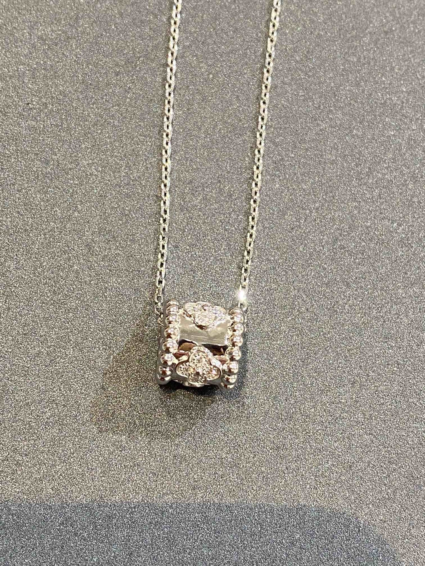 [BIJOUX]PERLEE PEDANT SIVLER DIAMOND NECKLACE
