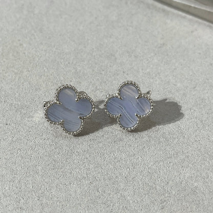 [BIJOUX]CLOVER CHALCEDONY SILVER STUD EARRINGS