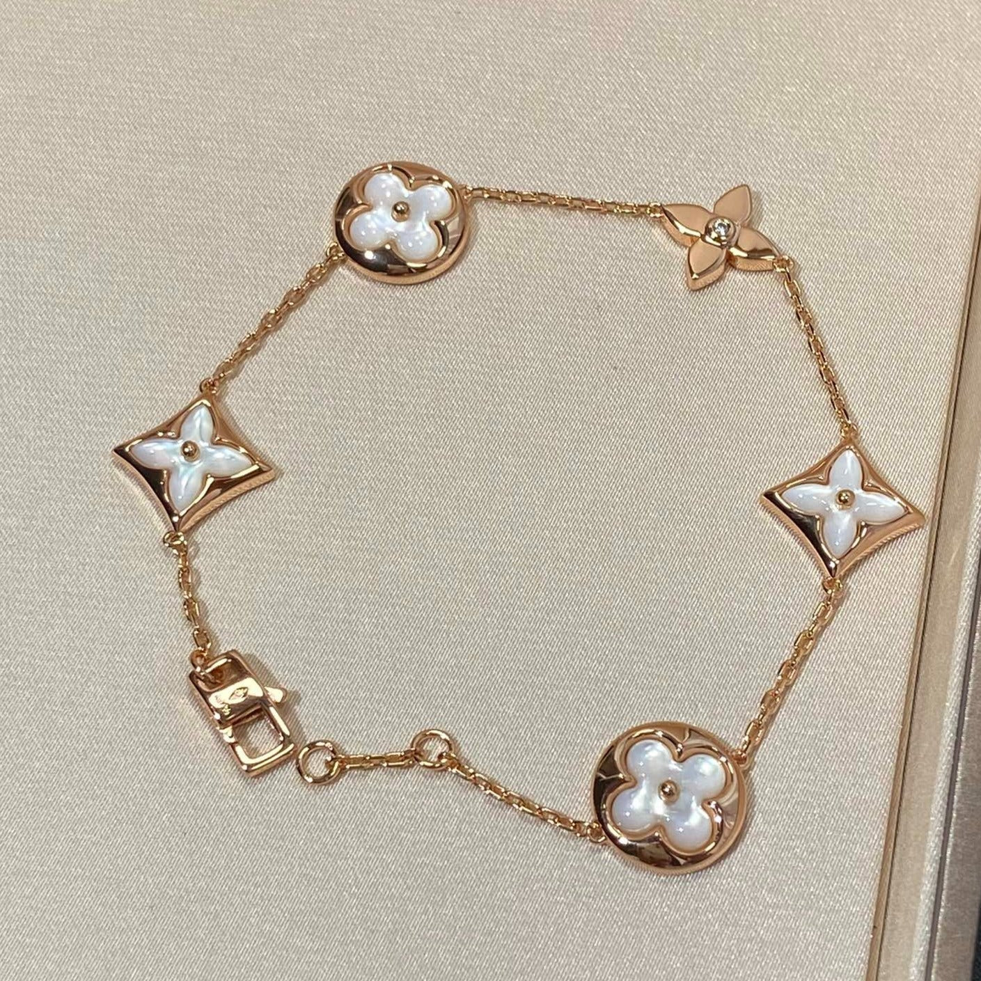 [BIJOUX]STAR AND SUN 5 MOTIF MOP PINK GOLD BRACELET