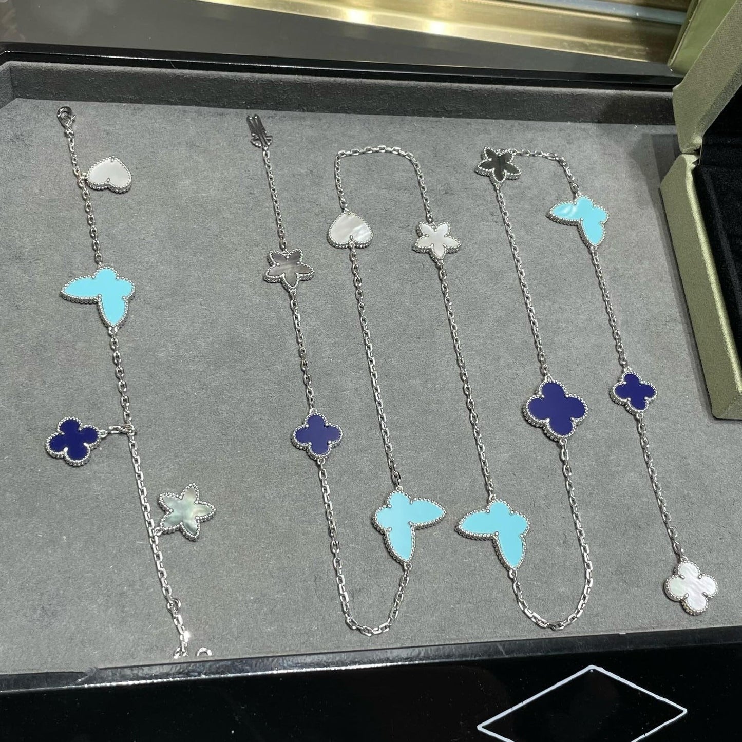 [BIJOUX]LUCKY CLOVER SILVER 11 MOTIF NECKLACE