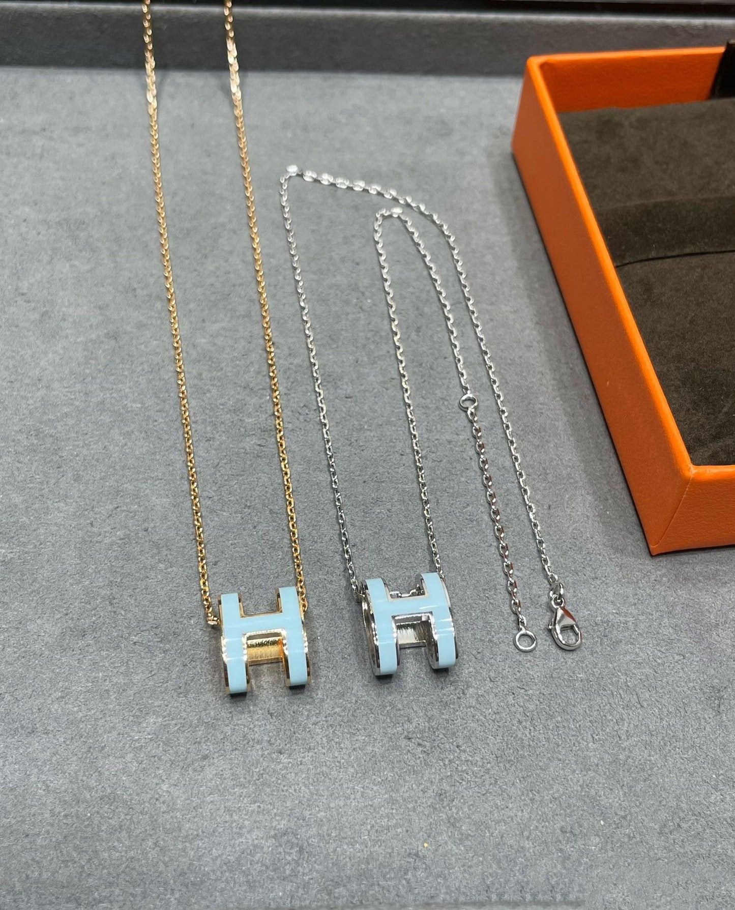 [BIJOUX]POP H SKY BLUE NECKLACE