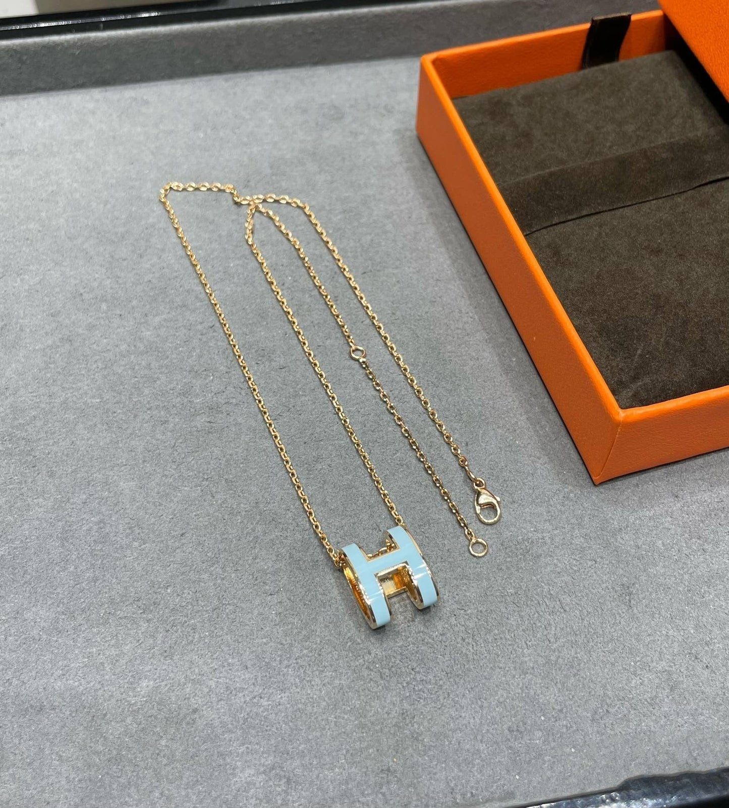 [BIJOUX] COLLIER POP H BLEU CIEL