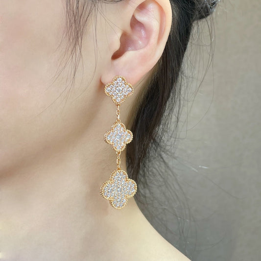 [BIJOUX]CLOVER 3 MOTIFS DIAMOND PAVED ROSE GOLD EARRINGS