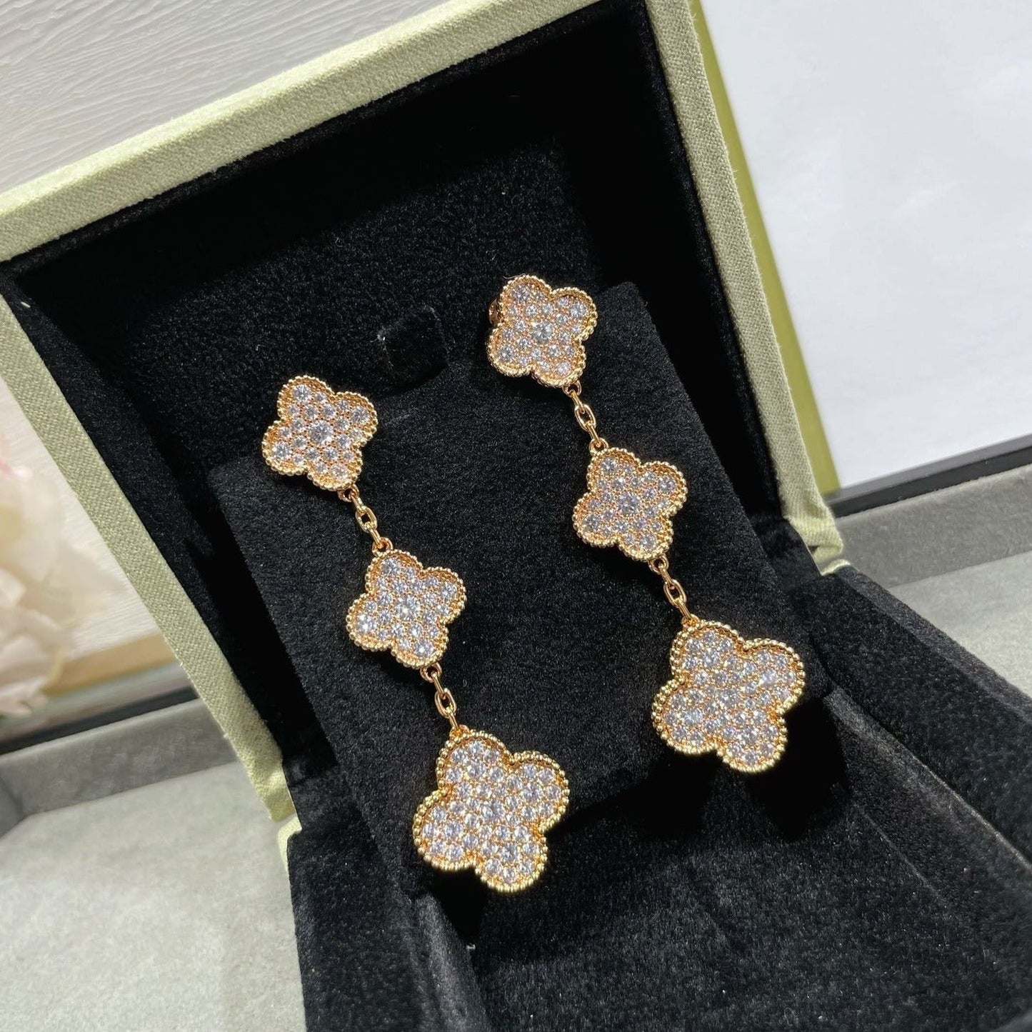 [BIJOUX]CLOVER 3 MOTIFS DIAMOND PAVED ROSE GOLD EARRINGS