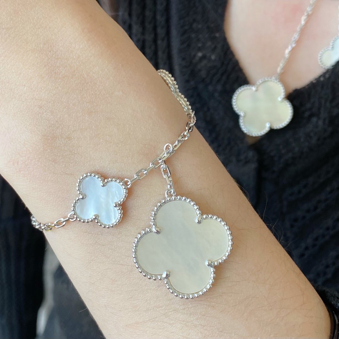 [BIJOUX]CLOVER 5 MOTIF WHITE MOP SILVER BRACELET