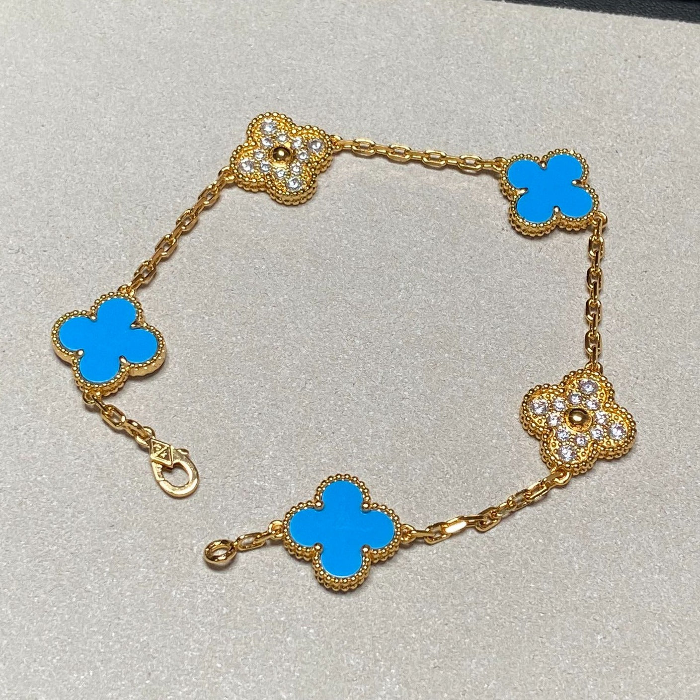 [BIJOUX]CLOVER 5 MOTIF BLUE CHALCEDONY DIAMOND GOLD BRACELET