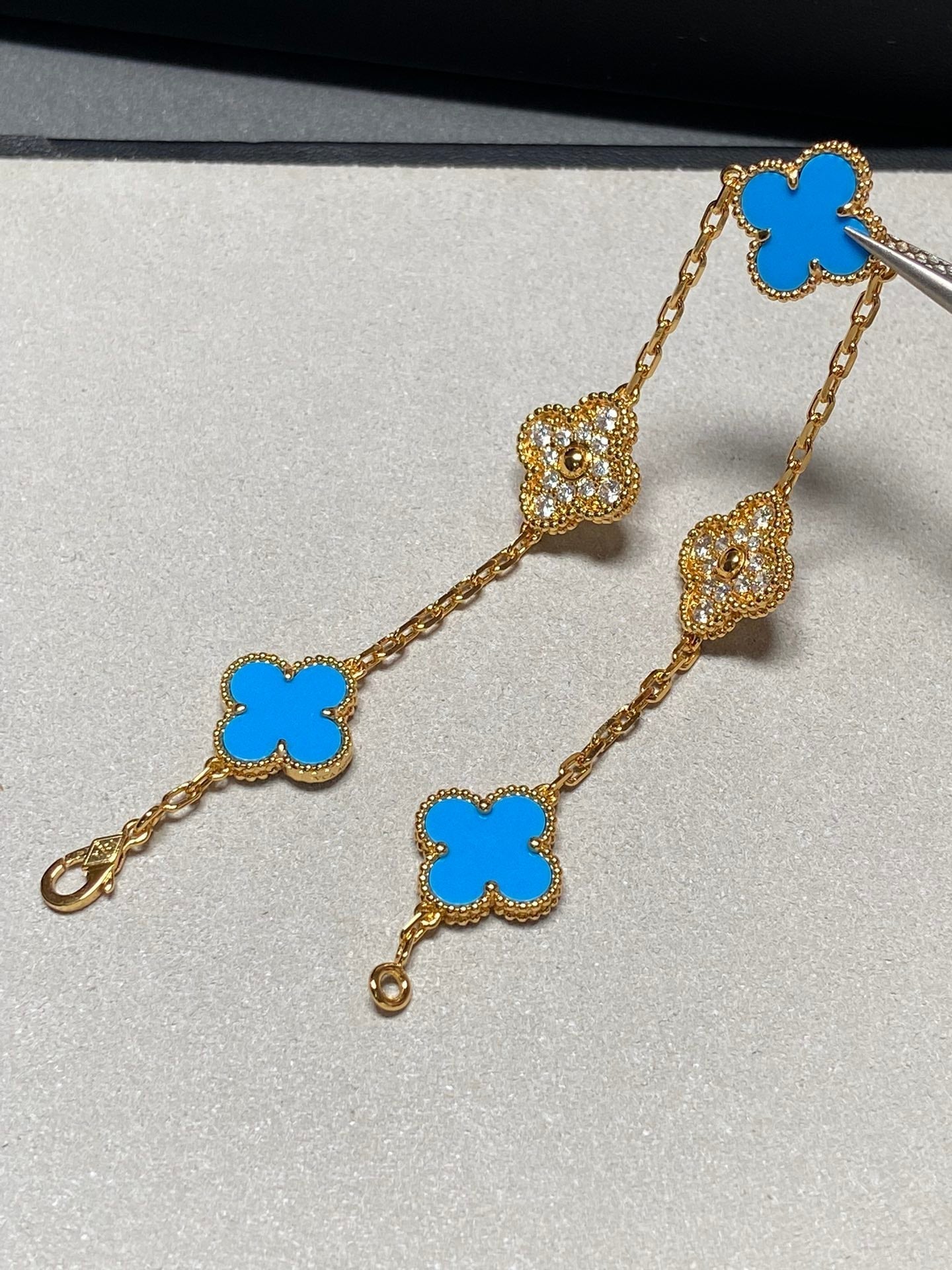 [BIJOUX]CLOVER 5 MOTIF BLUE CHALCEDONY DIAMOND GOLD BRACELET