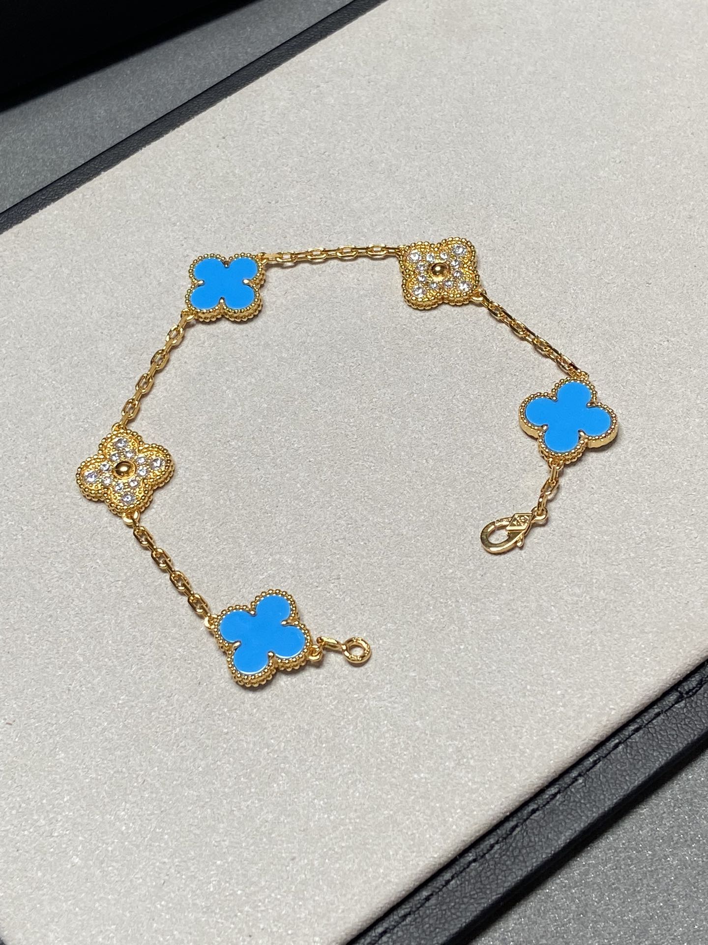 [BIJOUX]CLOVER 5 MOTIF BLUE CHALCEDONY DIAMOND GOLD BRACELET