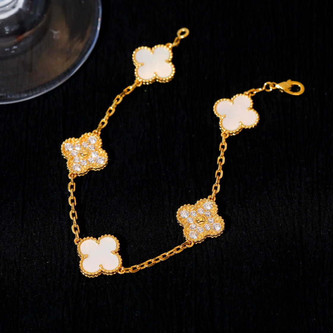 [BIJOUX]CLOVER BRACELET 5 MOTIF WHITE MOP DIAMOND