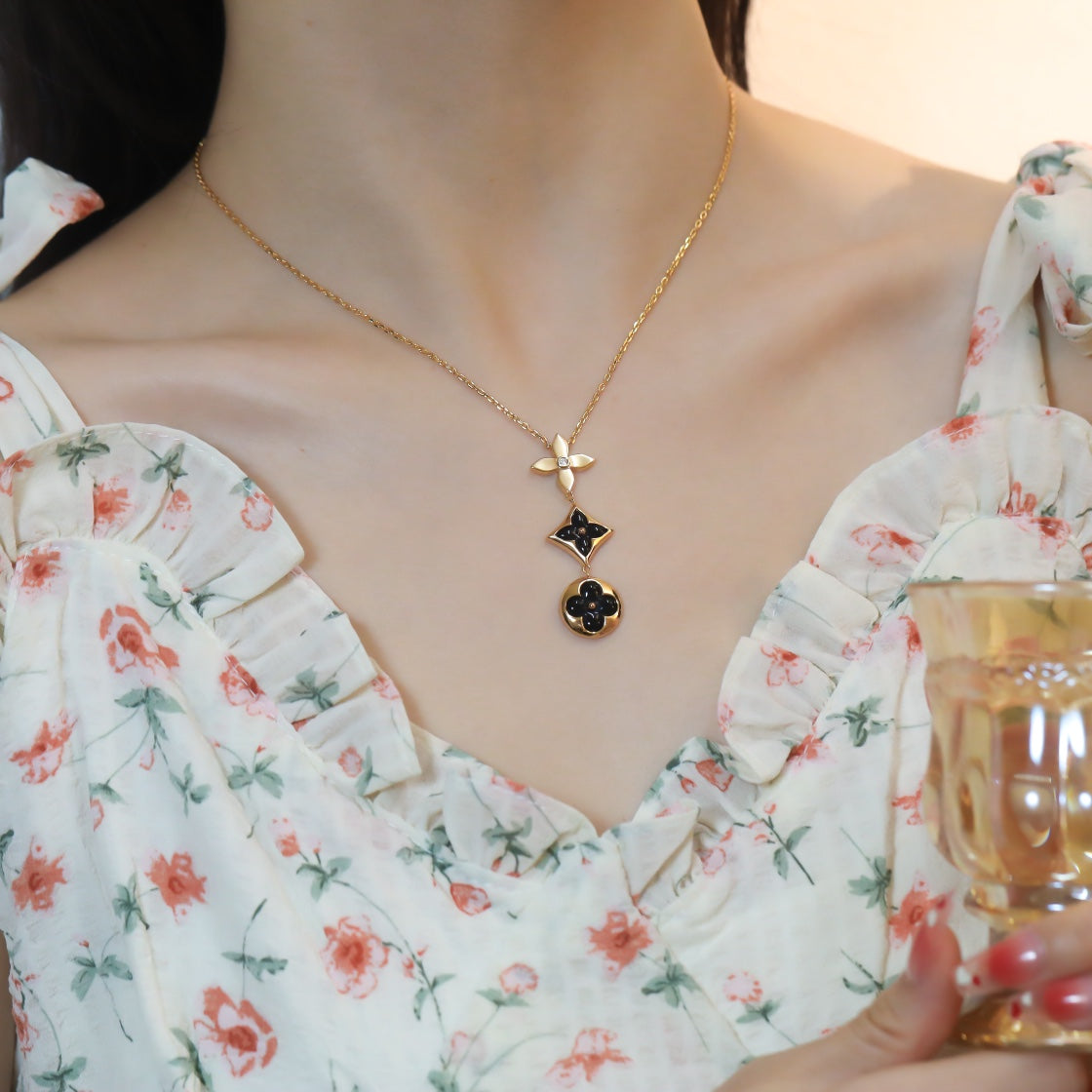 [BIJOUX]STAR AND SUN ONYX PINK GOLD NECKLACE