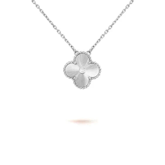 [BIJOUX]CLOVER  15MM DIAMOND LASER NECKLACE SILVER