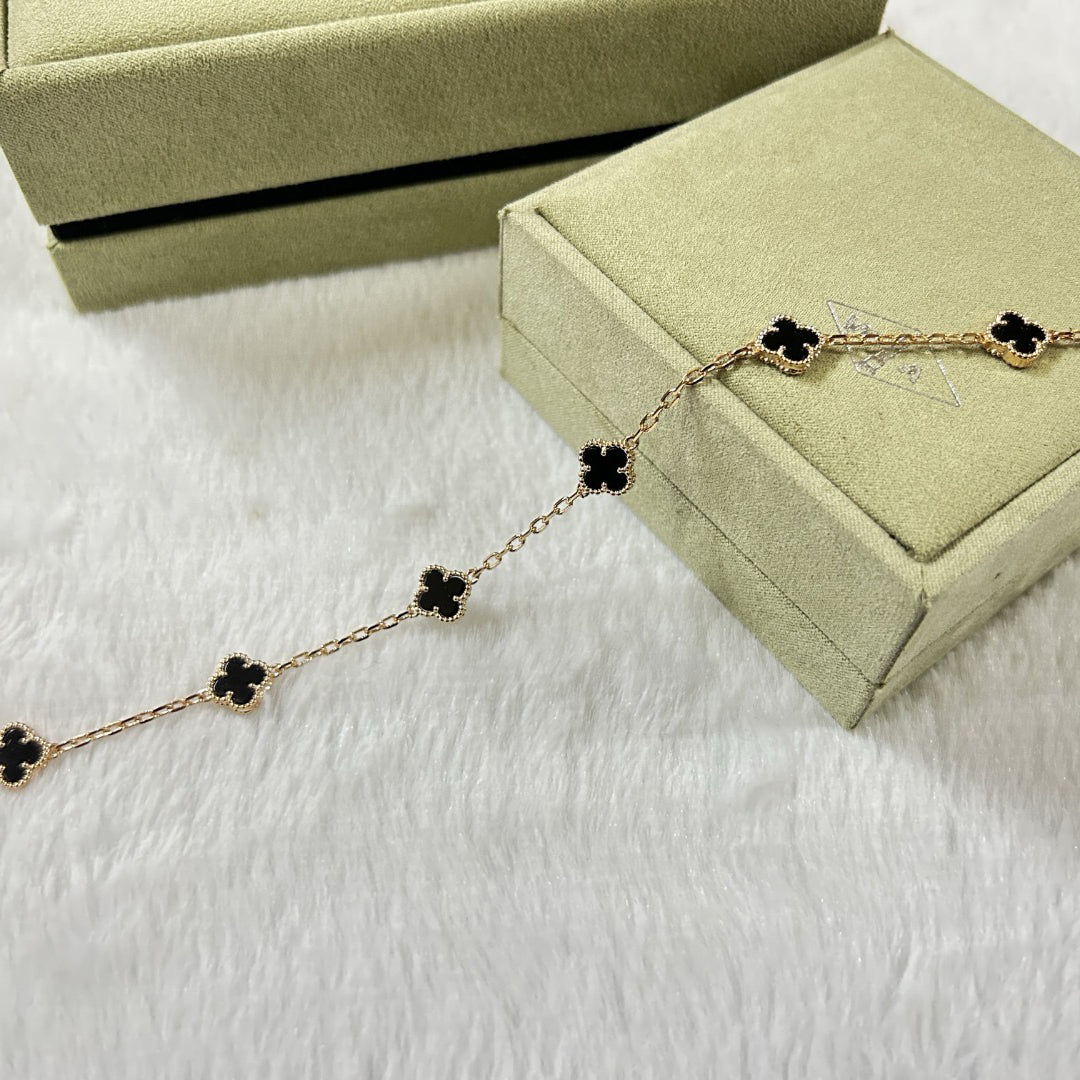 [BIJOUX]CLOVER 6 MOTIF  ONYXS BRACELET