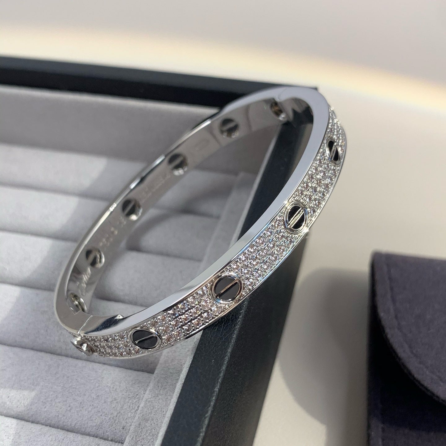 [BIJOUX]LOVE BRACELET 6.1MM DIAMOND-PAVED CERAMIC