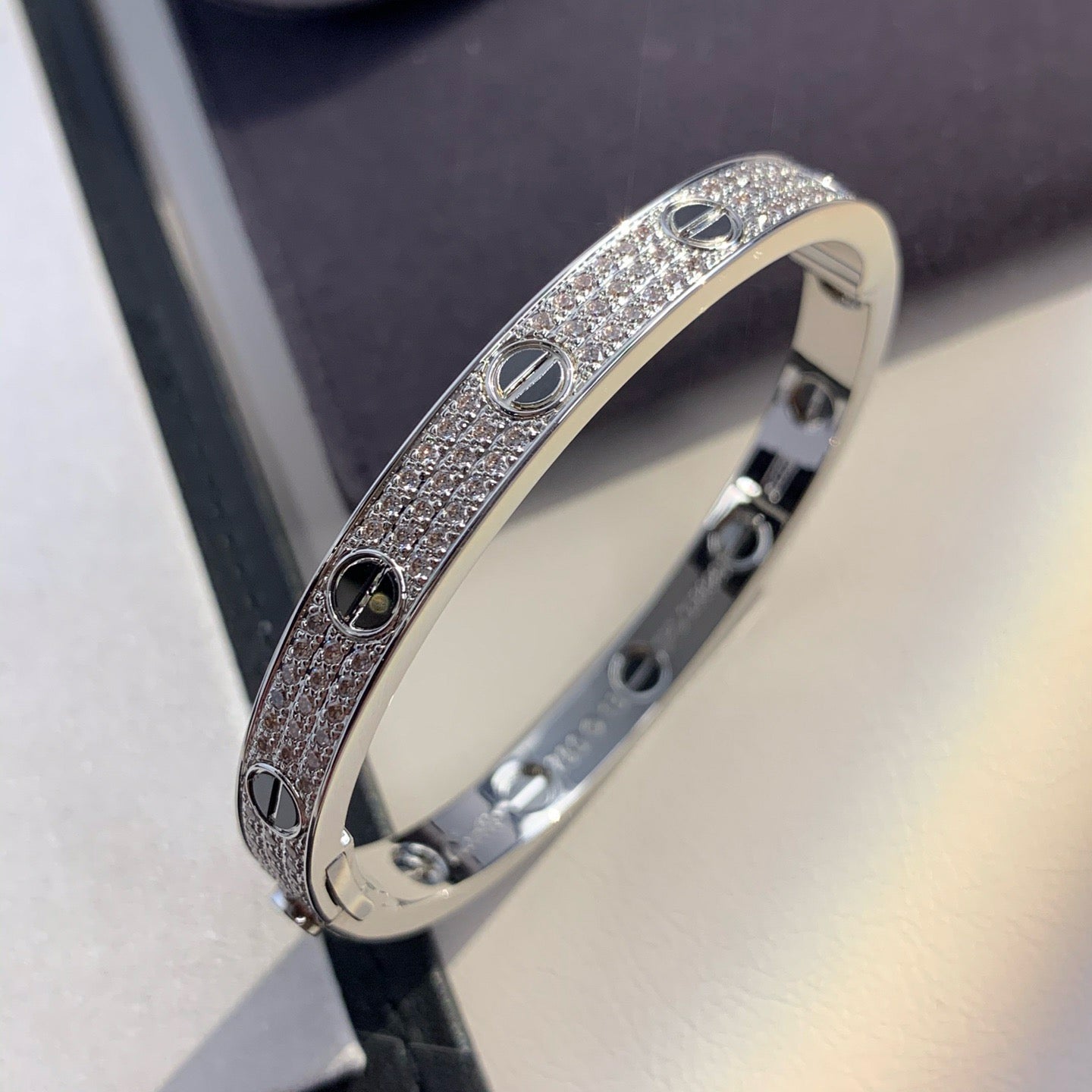 [BIJOUX]LOVE BRACELET 6.1MM DIAMOND-PAVED CERAMIC