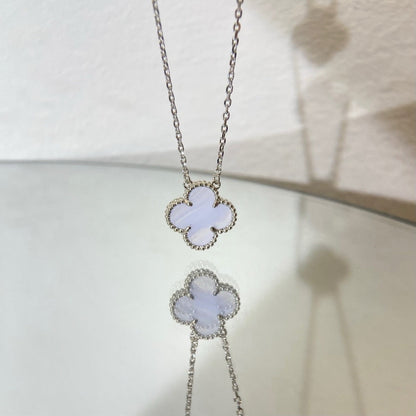 [BIJOUX]CLOVER 15MM BLUE CHALCEDONY NECKLACE SILVER