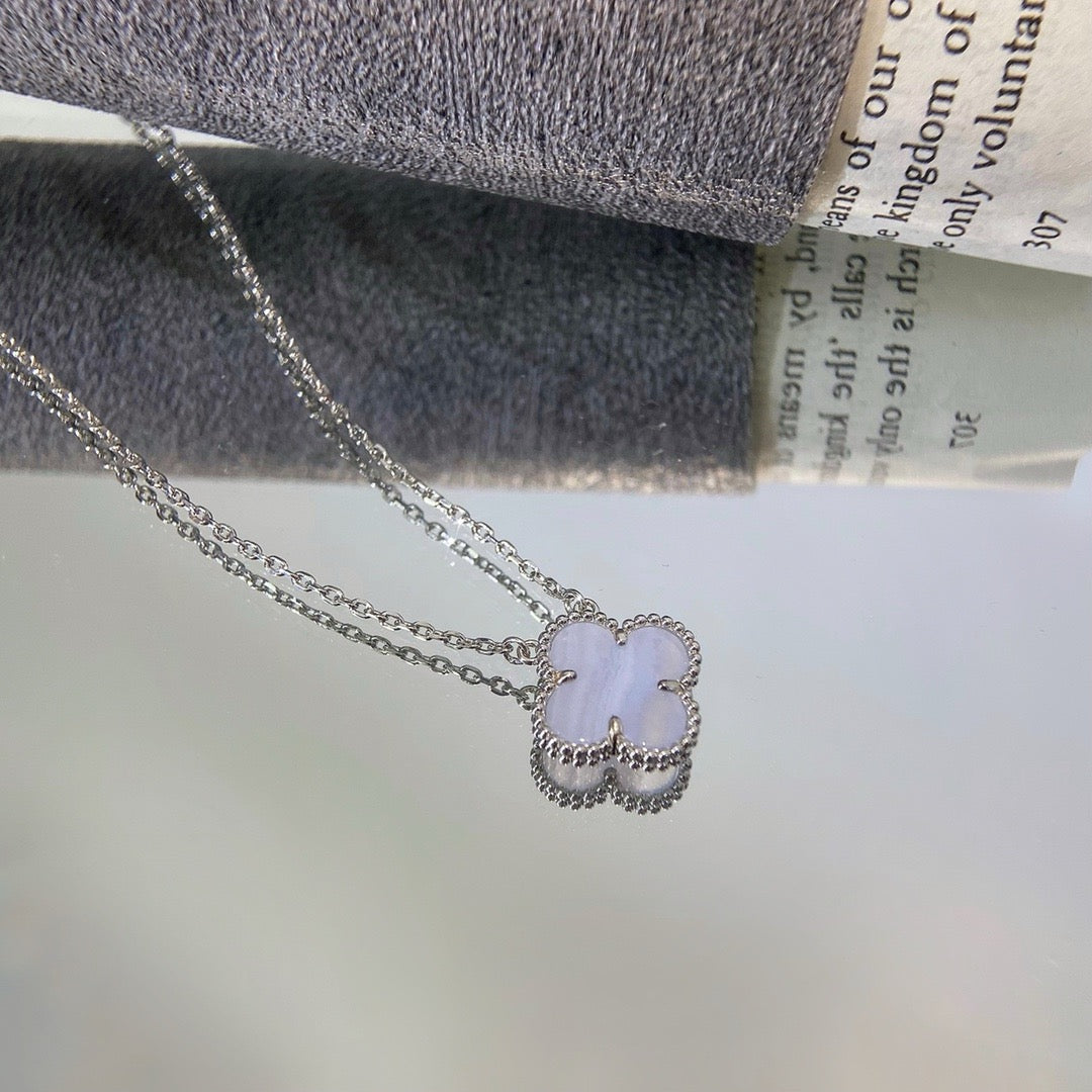 [BIJOUX]CLOVER 15MM BLUE CHALCEDONY NECKLACE SILVER