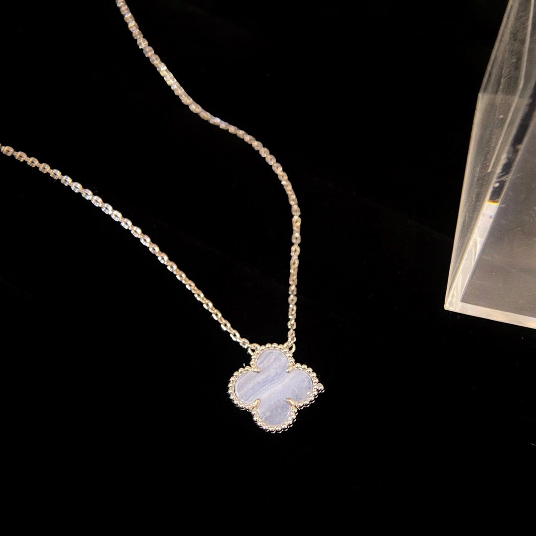 [BIJOUX]CLOVER 15MM BLUE CHALCEDONY NECKLACE SILVER