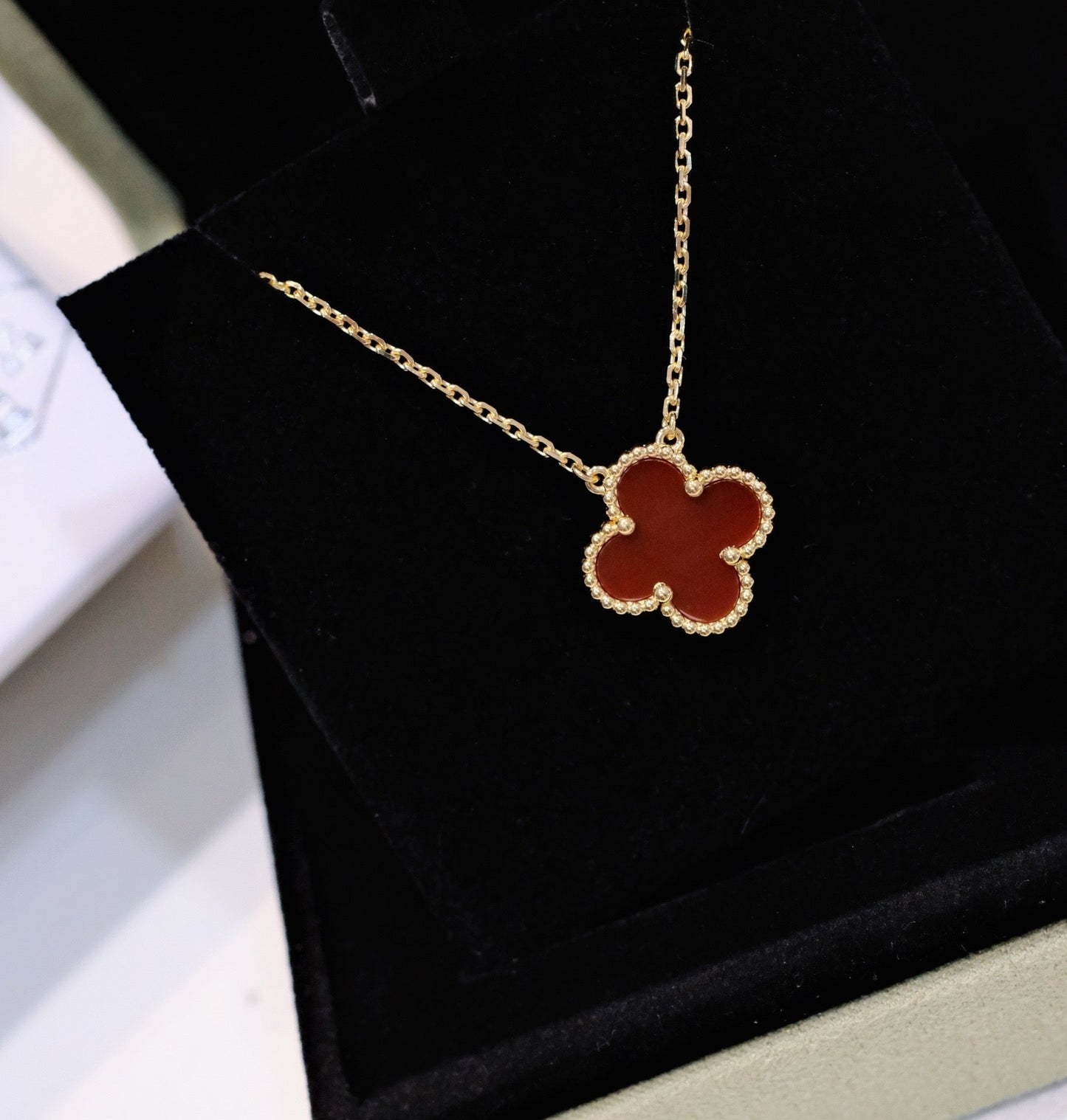 [BIJOUX]CLOVER 15MM CARNELIAN SINGLE FLOWER NECKLACE