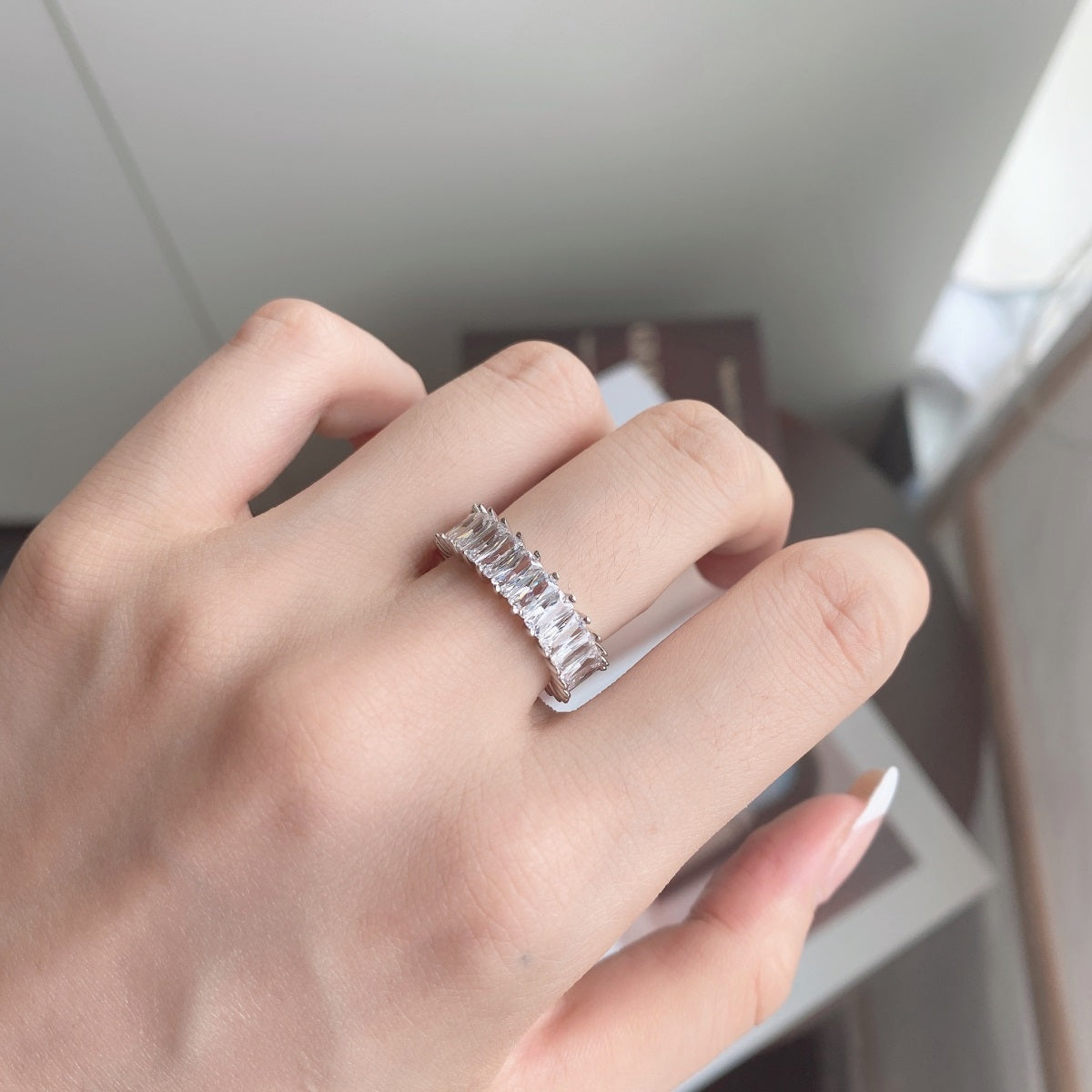 [Goodv] Bague unique à coupe radiante colorée