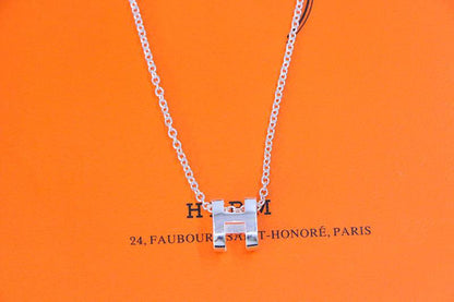 [BIJOUX] COLLIER HM SÉRIE LETTRE H OVALE