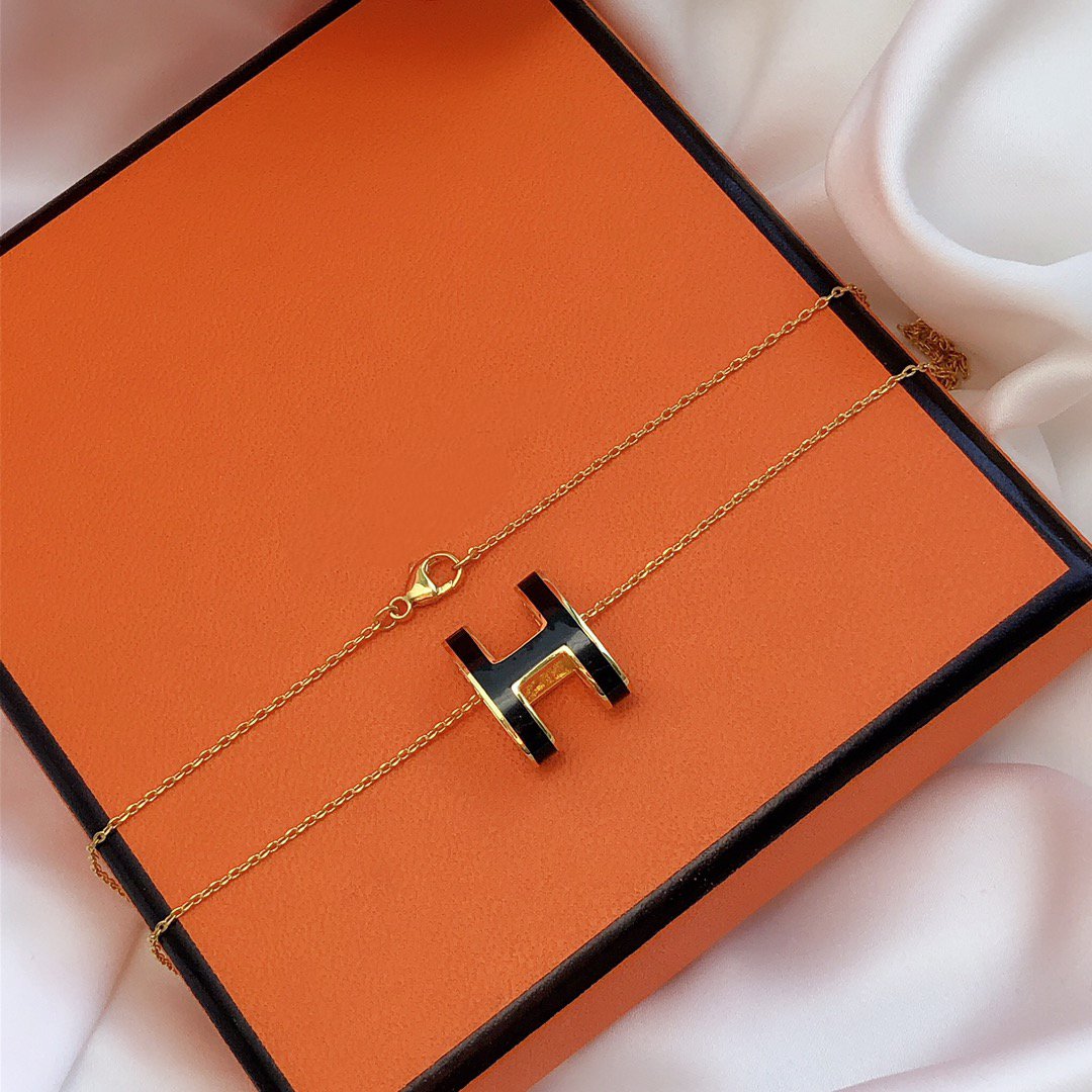 [BIJOUX]HM CLIC BLACK ENAMEL GOLD NECKLACE