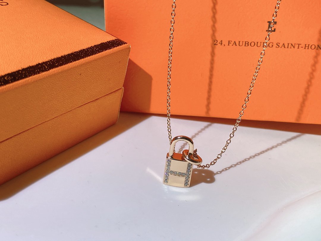 [BIJOUX]HM アドバンスド ニッチ ロック ヘッド ネックレス ダイヤモンド