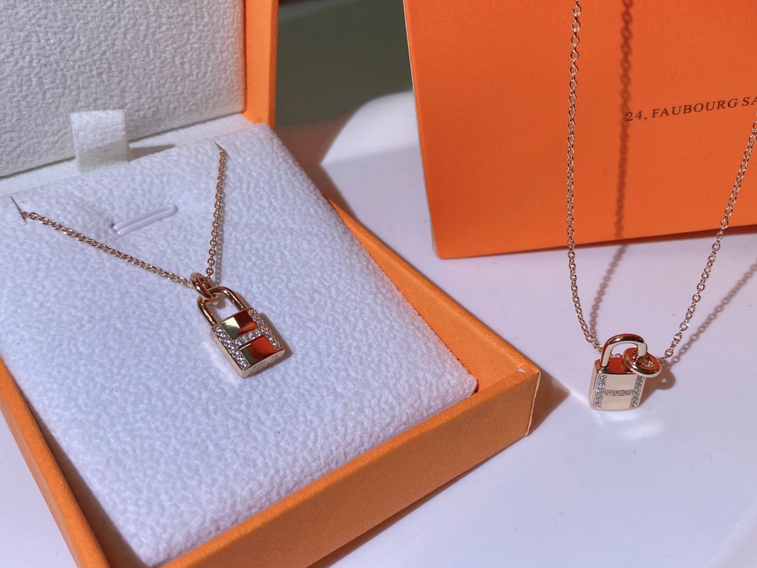 [BIJOUX]HM アドバンスド ニッチ ロック ヘッド ネックレス ダイヤモンド