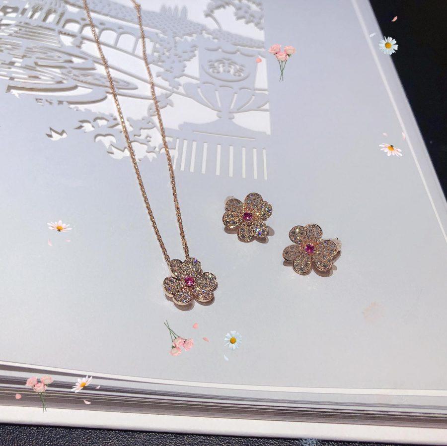 [BIJOUX]FRIVOLE ROSE GOLD FLOWER DIAMOND NECKLACE