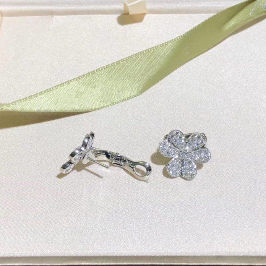 [BIJOUX]FRIVOLE SILVER FLOWER DIAMOND EARRINGS